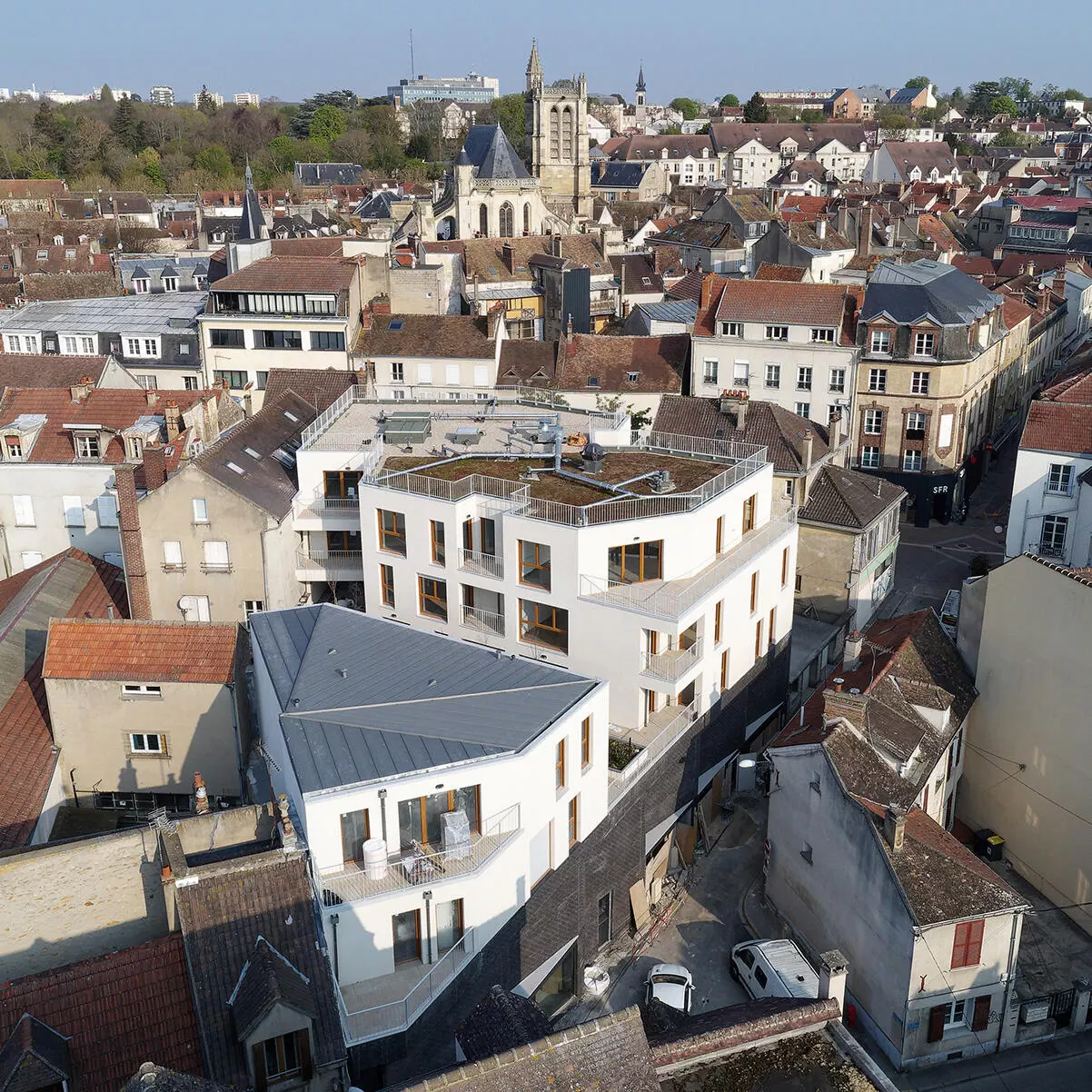 mathieu godard architectures 15 logements commerce 00